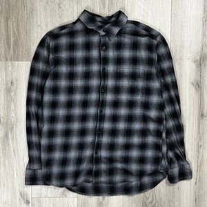 Uniqlo Men's Plaid Black/Grey Medium Button Down Shirt
